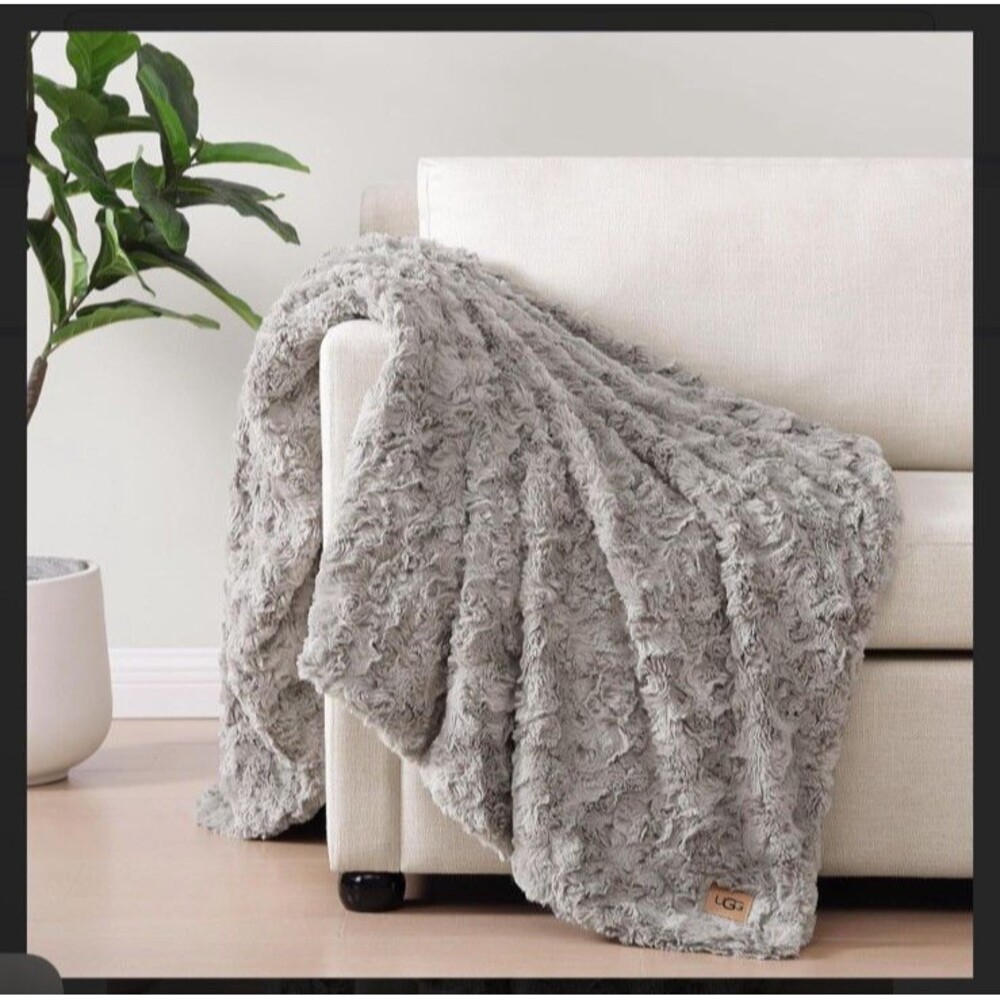 UGG Adalee Faux Fur Throw Blanket Luxury Lightweight Cozy Soft Throw